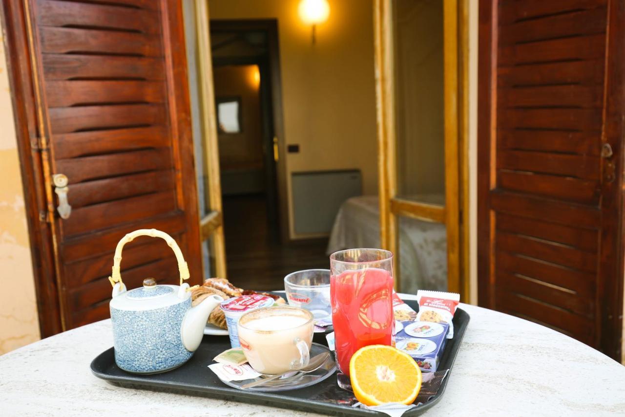 Hotel Benedetti カンペッロ・スル・クリトゥンノ エクステリア 写真